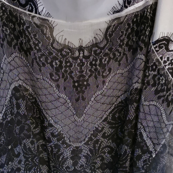 Blouse - Picture 3 of 5